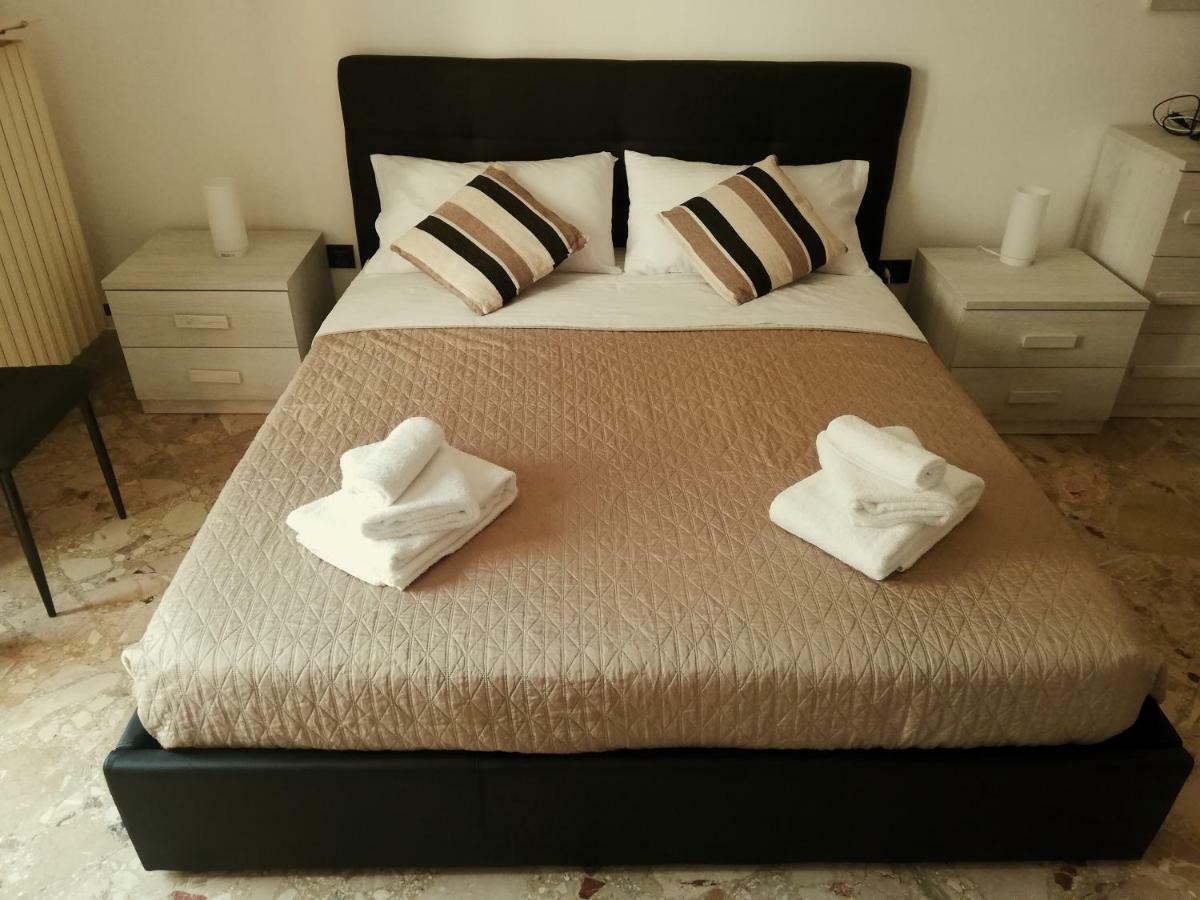Rosita Rooms Лече Екстериор снимка