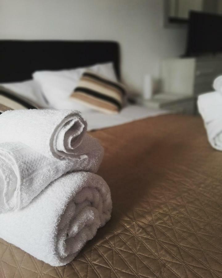 Rosita Rooms Лече Екстериор снимка